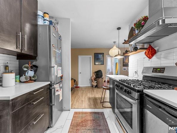 5707 Hudson Avenue, West New York NJ 07093