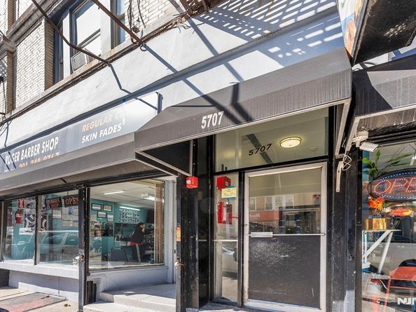 5707 Hudson Avenue, West New York NJ 07093