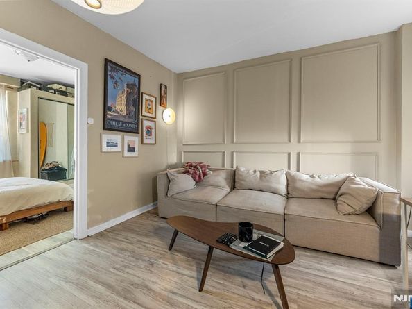 5707 Hudson Avenue, West New York NJ 07093