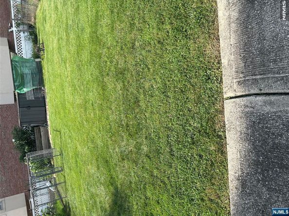 Undisclosed Address #26030737, Palisades Park NJ 07650