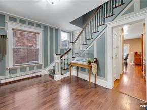 1130 Edgewood Lane, Fort Lee NJ 07024
