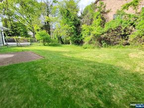 485 E Palisade Avenue, Englewood Cliffs NJ 07632