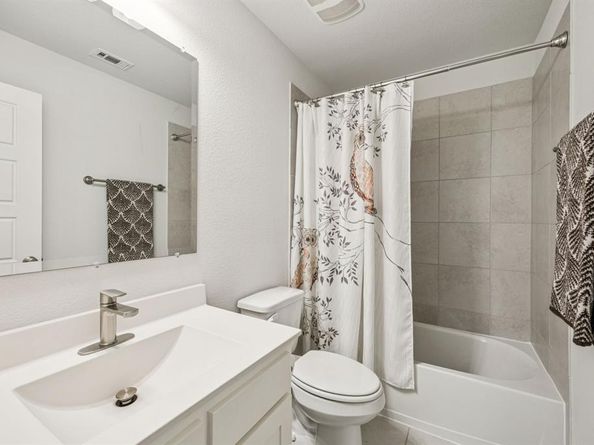 809  Nathanael Greene Court , Aubrey Texas 76227