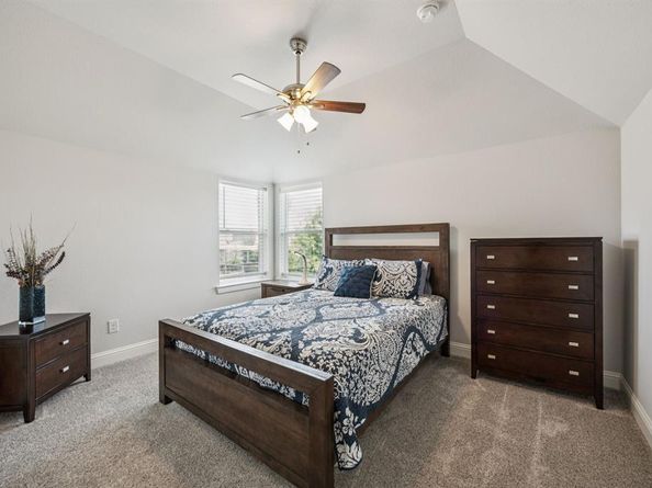 809  Nathanael Greene Court , Aubrey Texas 76227