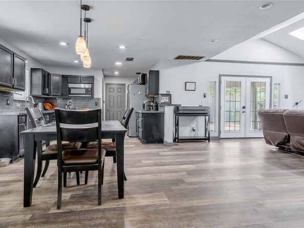2201 N Mill Street , Lewisville Texas 75057