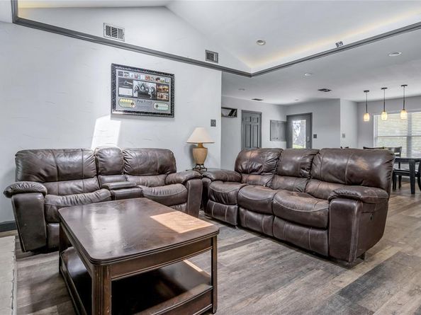 2201 N Mill Street , Lewisville Texas 75057