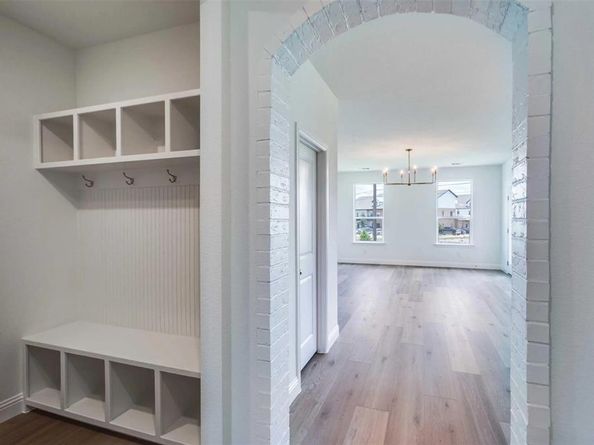 304  Ridge Drive , Justin Texas 76247