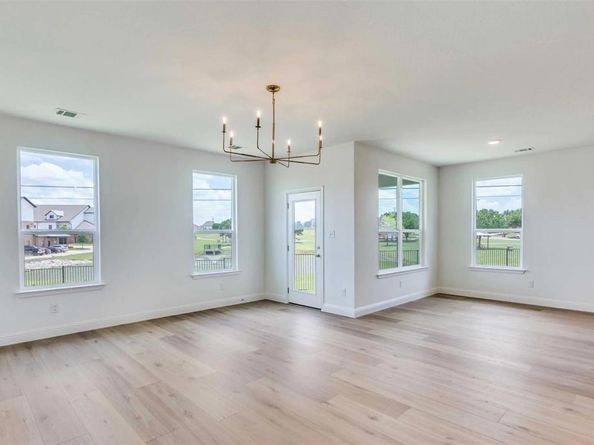 304  Ridge Drive , Justin Texas 76247