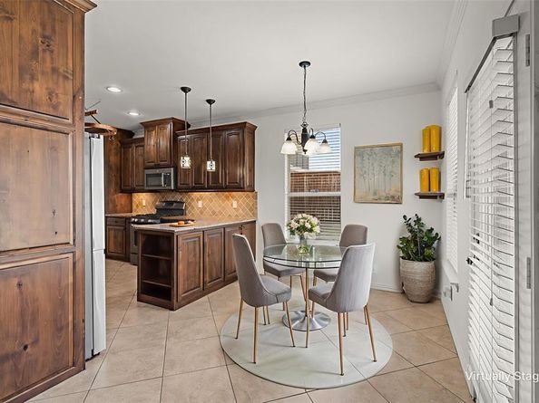 502  Connemara Court , Celina Texas 75009