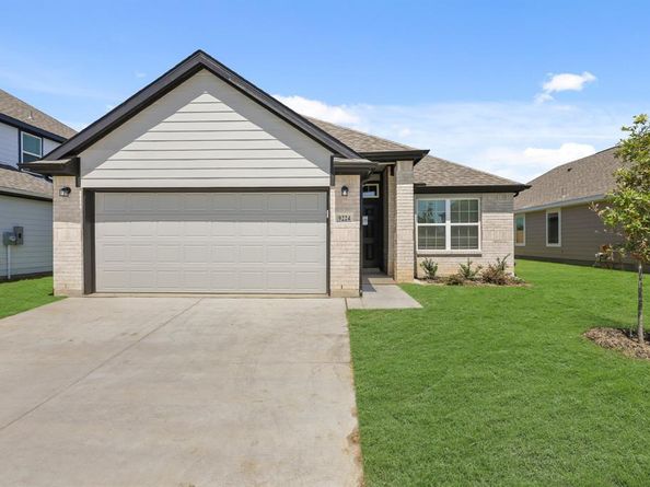 9224  Union Pacific Drive , Fort Worth Texas 76036