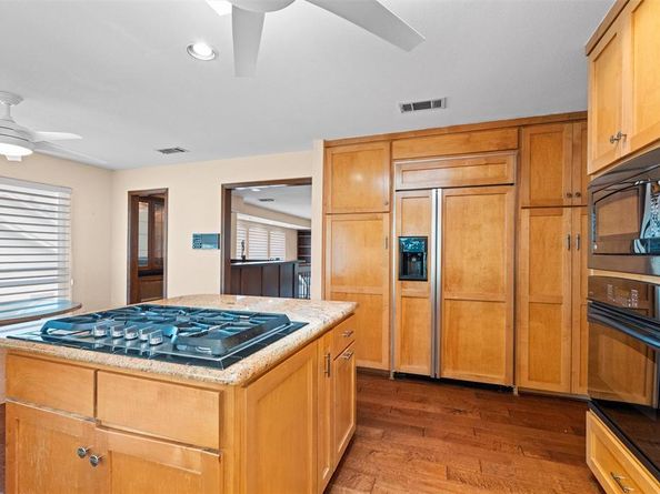 2607  Augusta Lane , Arlington Texas 76012