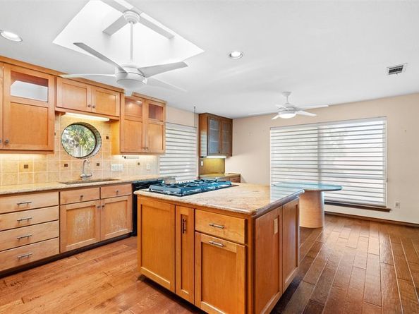 2607  Augusta Lane , Arlington Texas 76012