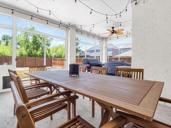 157 S Oak Drive , Oak Point Texas 75068