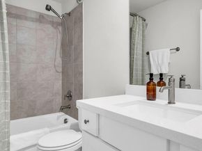 157 S Oak Drive , Oak Point Texas 75068