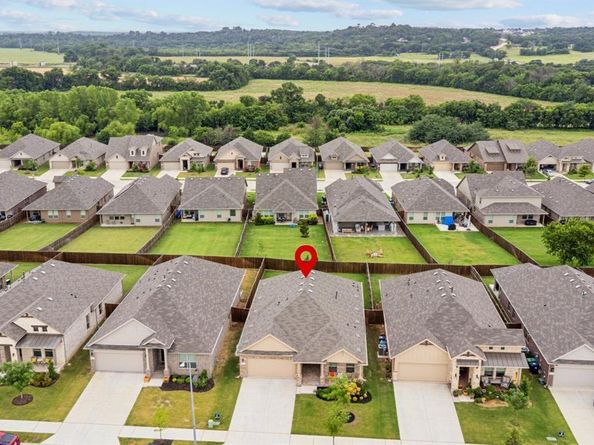 525  Big Horn Pass , Denton Texas 76210