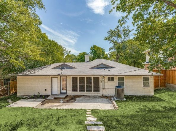 2323  Van Cleave Drive , Dallas Texas 75216