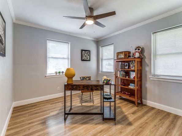 2323  Van Cleave Drive , Dallas Texas 75216