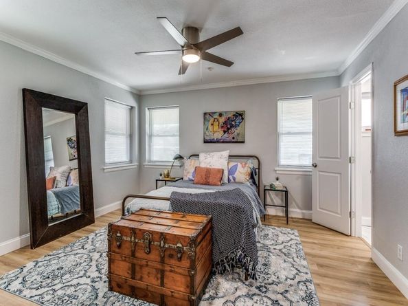 2323  Van Cleave Drive , Dallas Texas 75216