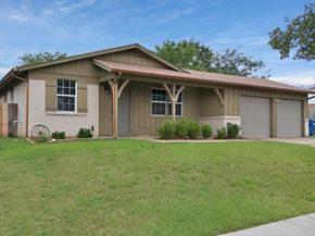 824 E Prairie View Road , Crowley Texas 76036