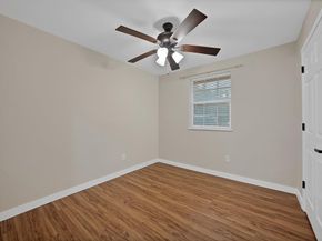 824 E Prairie View Road , Crowley Texas 76036