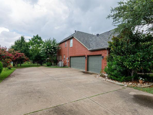 1  Foxborough Court , Heath Texas 75032