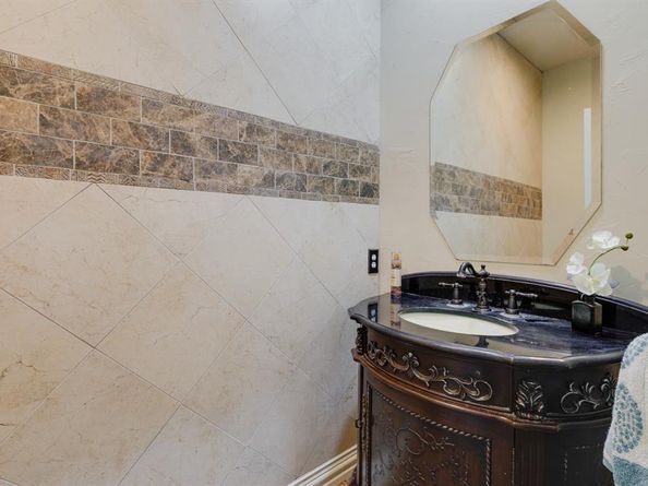 1  Foxborough Court , Heath Texas 75032
