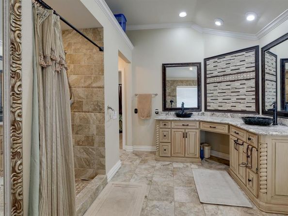 1  Foxborough Court , Heath Texas 75032