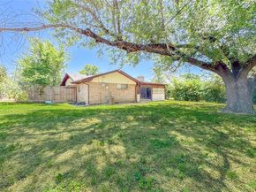 3217  Ridgeview Lane , Irving Texas 75062