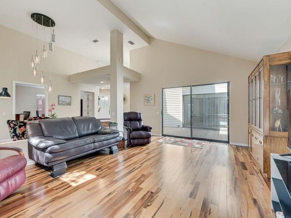 14826  Le Grande Drive , Addison Texas 75001
