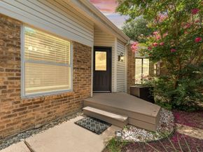 14826  Le Grande Drive , Addison Texas 75001