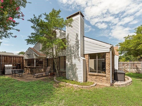 14826  Le Grande Drive , Addison Texas 75001