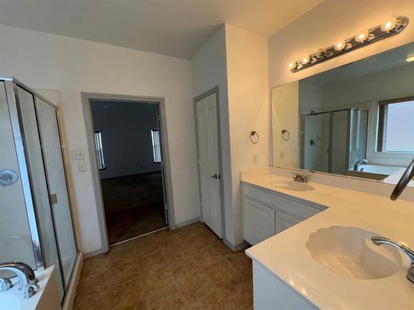 1114  Sunderland Court , Fort Worth Texas 76134