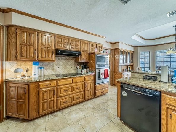 5609  Euclid Drive , Arlington Texas 76013