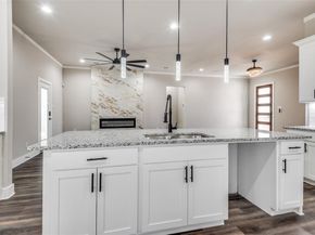 4113  Metropolitan Avenue , Dallas Texas 75210