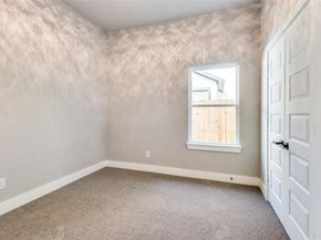 4113  Metropolitan Avenue , Dallas Texas 75210