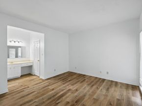 3105  San Jacinto Street  207, Dallas Texas 75204