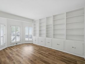 3105  San Jacinto Street  207, Dallas Texas 75204