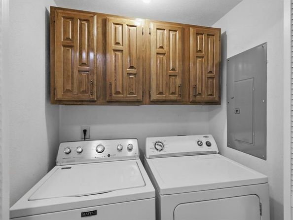 3105  San Jacinto Street  207, Dallas Texas 75204