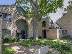 2633  McCart Avenue , Fort Worth Texas 76110
