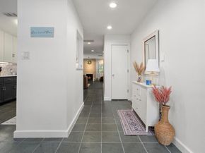 2633  McCart Avenue , Fort Worth Texas 76110