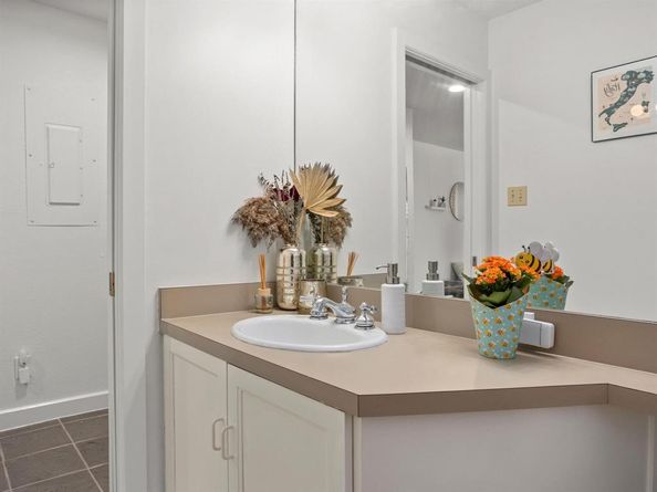 2633  McCart Avenue , Fort Worth Texas 76110