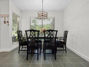 2633  McCart Avenue , Fort Worth Texas 76110