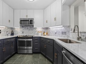 2633  McCart Avenue , Fort Worth Texas 76110