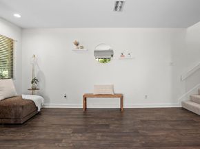 2633  McCart Avenue , Fort Worth Texas 76110