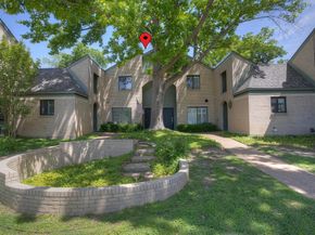2633  McCart Avenue , Fort Worth Texas 76110