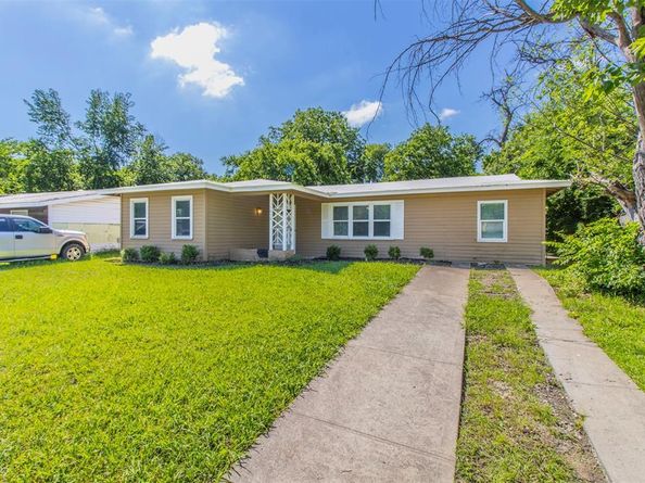 1610  Florence Street , Arlington Texas 76010