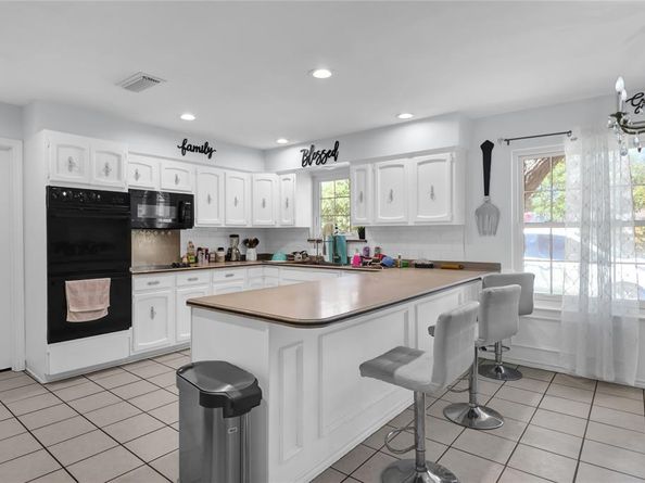 3205  Glasgow Terrace , Arlington Texas 76015
