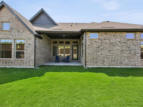 2067  Spotted Fawn Drive , Arlington Texas 76005