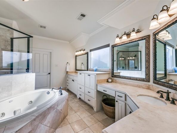 6363  Vanderbilt Avenue , Dallas Texas 75214