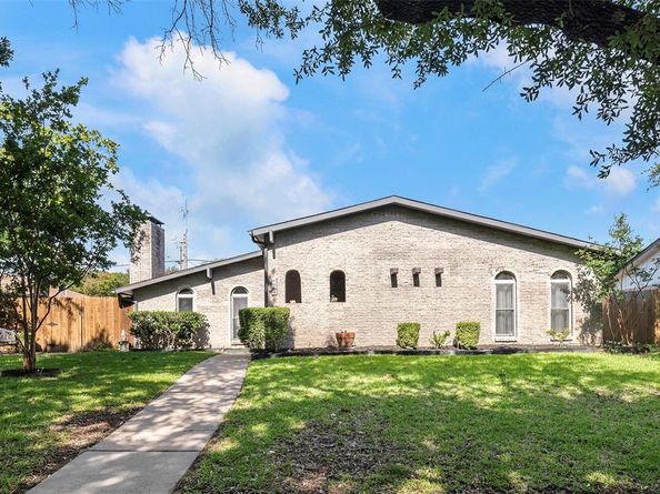 5003  Green Oaks Drive , Plano Texas 75023